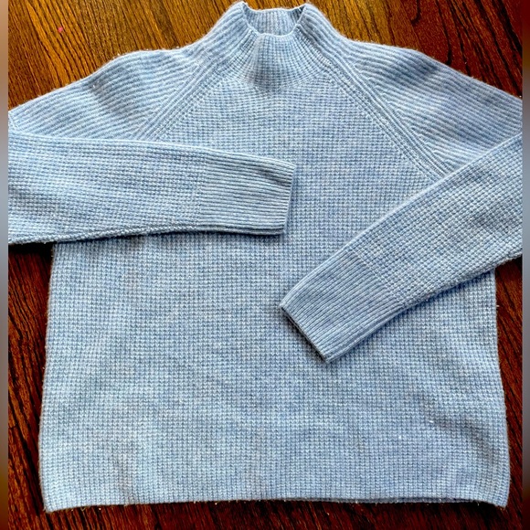 Vineyard Vines Sweaters - Vineyard Vines cashmere sweater